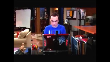 Sheldon enseña física a Penny El Experimento del Gorila_v144P(Fastversión)