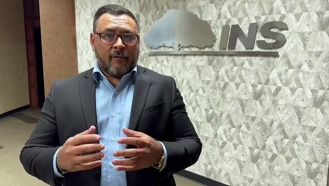 ext-Sidney Viales - Jefe de Seguros Obligatorios del INS-021123