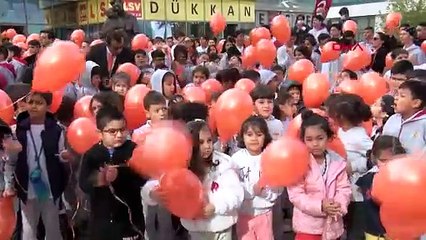 Ankara'da Lösemiyi Yenen Çocuklar Gökyüzüne Balon Bıraktı