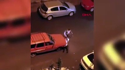 Sokakta korkunç anlar... Kadını saçından tutup sürükledi!