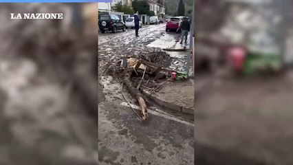 Alluvione a Prato, danni nel quartiere Santa Lucia