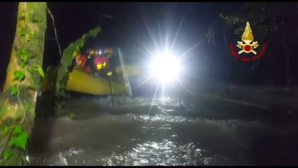 Maltempo in Friuli Venezia Giulia, il salvataggio di due turisti belgi