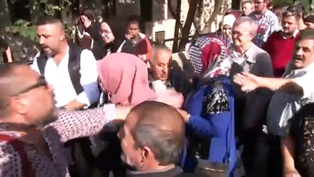 Bursa'da bedava dürüm izdihamı! Birbirlerini ezdiler