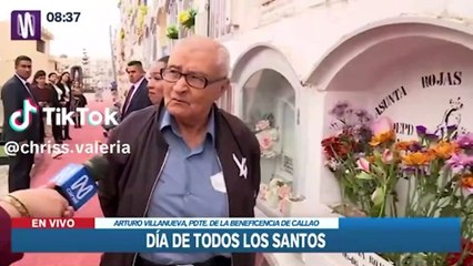 Abuelito demuestra su amor inquebrantable por su esposa