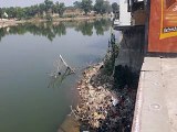 तालाब के घाट व पाळ टूट रहे, नालियों का दूषित पानी भी कर रहा बदरंग-video