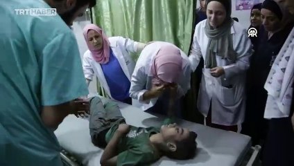 İsrail saldırılarında yaralanan oğlu çalıştığı hastaneye getirildi