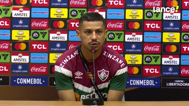 André, volante do Fluminense, recrimina casos de violência entre torcedores do Tricolor e do Boca e pede que as torcidas festejem em paz.