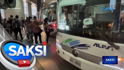 Mga bumibiyaheng bus pa-Metro Manila, kinulang sa dagsa ng mga pasahero sa Lipa | Saksi