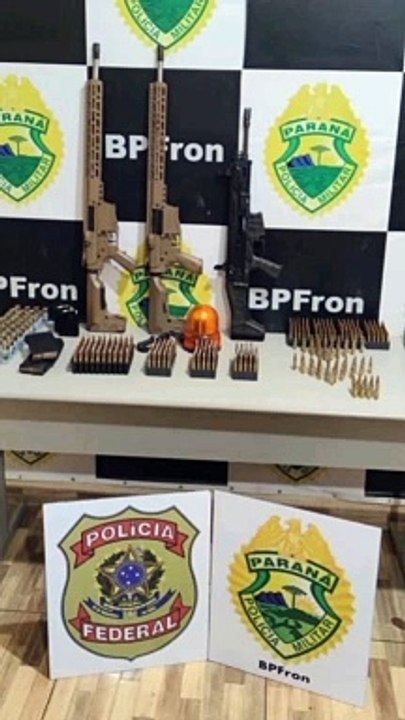 BPFRON E POLÍCIA FEDERAL APREENDEM MAIS DE SETE TONELADAS DE DROGAS ALÉM DE FUZIS E MUNIÇÕES EM PALOTINA-PR