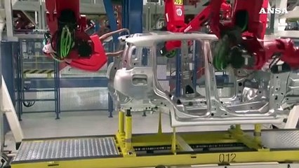 Mercato dell'auto, balzo ad ottobre: il 2023 chiudera' a quota 1,6 milioni