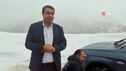 3 bin rakımlı Karabet Geçidi'nde kar yağışı trafiği olumsuz yönde etkiledi