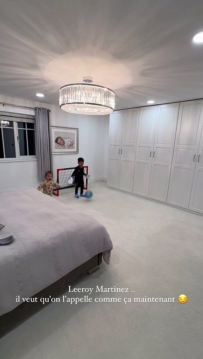 "Leeroy Martinez... Il veut qu'on l'appelle comme ça maintenant", s'amuse Coralie Porrovecchio