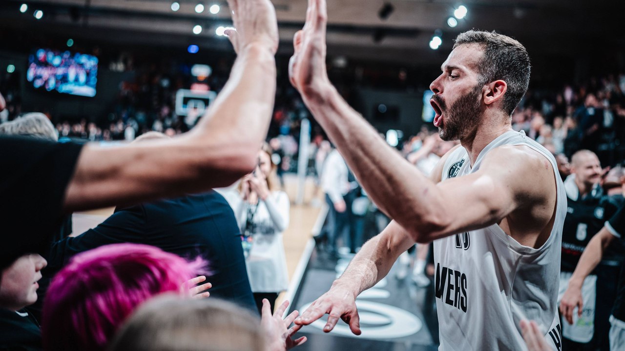 Rasta-Endspurt reicht nicht: Towers feiern zweiten Sieg in Folge