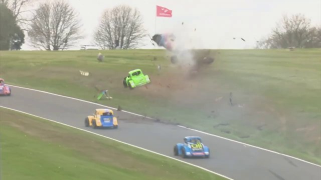 UK Legends Championship 2023 Cadwell Park Race 5 Mickel Flips