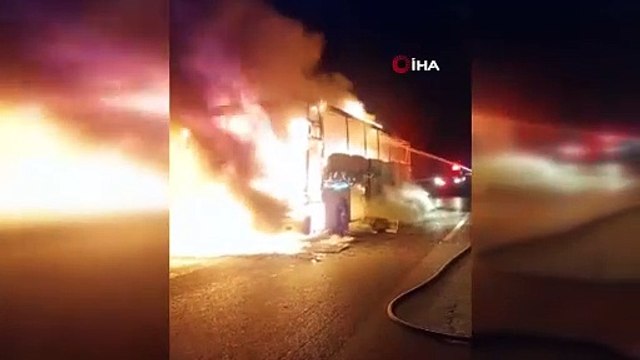 Yolcu otobüsünde can pazarı! Otobüs seyir halinde alev aldı