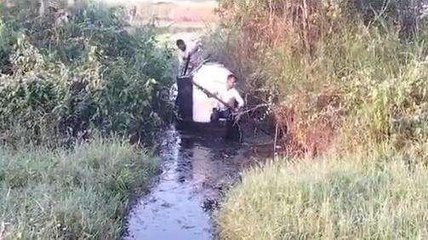 बहराइच: संदिग्ध स्थलों पर की छापेमारी, बरामद किया अवैध कच्ची शराब का जखीरा