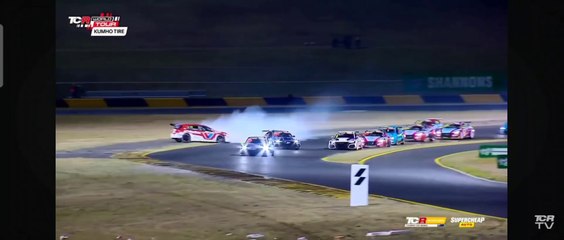 TCR World Tour 2023 Sydney Race 3 Start Vervisch Cameron Collide