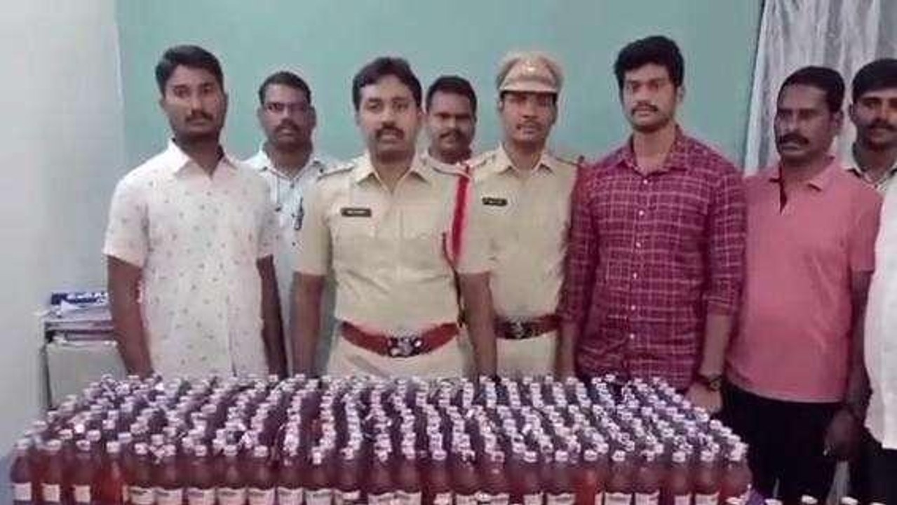 ఎన్టీఆర్ జిల్లా: ఇద్దరు అరెస్ట్... భారీగా తెలంగాణ మద్యం స్వాధీనం