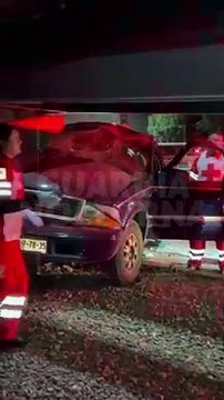 #Preliminar Un conductor murió tras impactar su camioneta contra el muro de concreto de la estación Vallarta de Mi Macro Periférico #GuardiaNocturna
