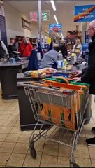 Man proposes in Inverness Aldi