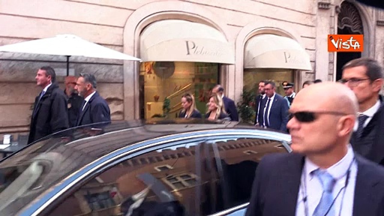 Un caff? per la premier Meloni e il presidente La Russa dopo l'omaggio al Milite Ignoto