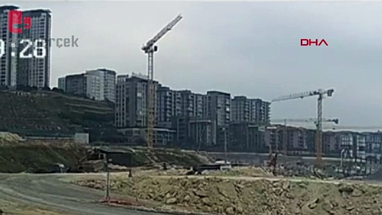 İnşaat alanındaki kule vinç kırıldı, operatör s...