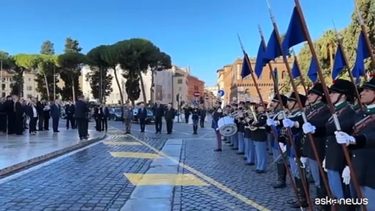Mattarella all'Altare della Patria per Giorno dell'Unit? Nazionale