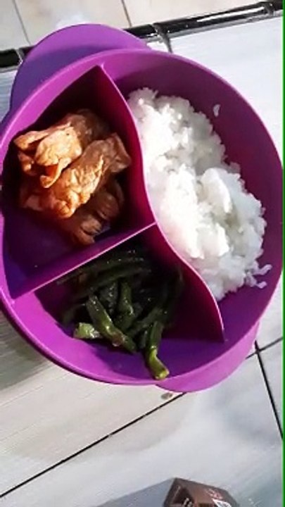 Nasi bekel
