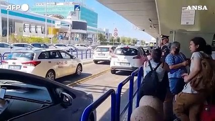 Antitrust richiama Roma, Milano e Napoli sui taxi