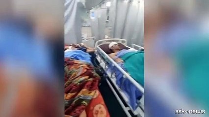 Gaza, medico di Msf: "L'ospedale al-Shifa sta quasi crollando"