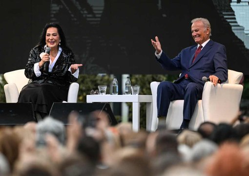 Türkan Şoray ve Ediz Hun Efes Kültür Yolu Festivali'nde buluştu