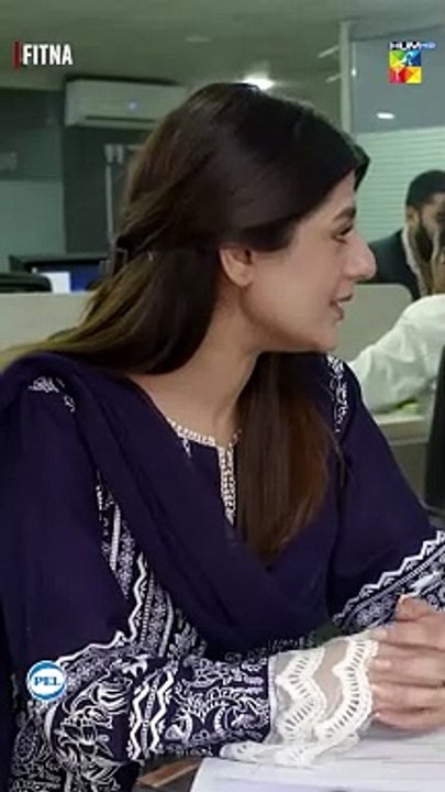 Kitni Achi Larki Hai Huda...! #shorts  #ytshorts  #fitna #shortsfeed #omershahzaad  @HUMTV