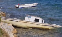 Bodrum’u fırtına vurdu: Tekneler kayalıklara vura vura parçalandı