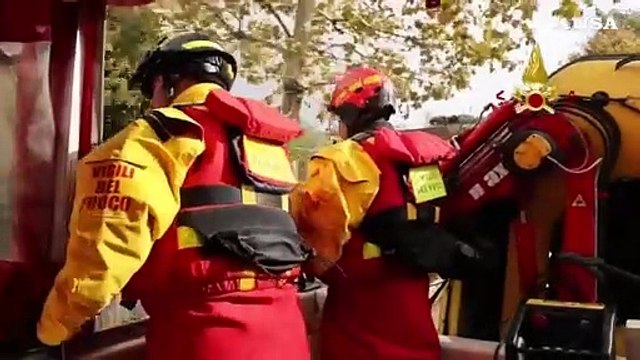Maltempo in Toscana, le operazioni dei vigili del fuoco a Campi Bisenzio e Montemurlo