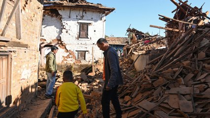 Las devastadoras imágenes de terremoto en Nepal que ya deja 157 muertos