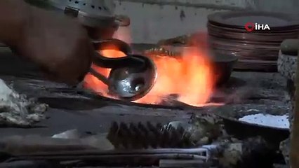 10 metrekarelik dükkanda 60 yıllık mesai