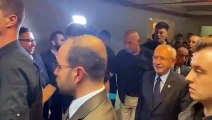 Kemal Kılıçdaroğlu, partisinin 38. Olağan Kurultayı'nda oy kullanmaya gidiyor