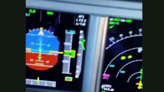 Eerie video taken from airline cockpit shows ‘cube’ UFO