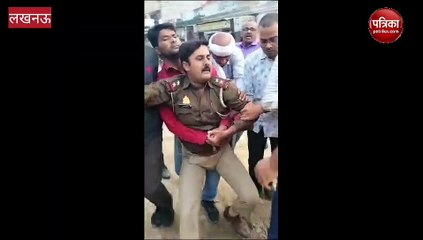 Update: लखनऊ हरौनी चौकी प्रभारी रिश्वत लेते गया दबोचा, देखिए कैसे कूदे