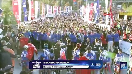 La course unique au monde a commencé ! Voici des photos spéciales du marathon d'Istanbul