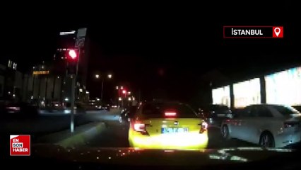 Ataşehir’de iki motosikletin çarpıştığı kaza kamerada