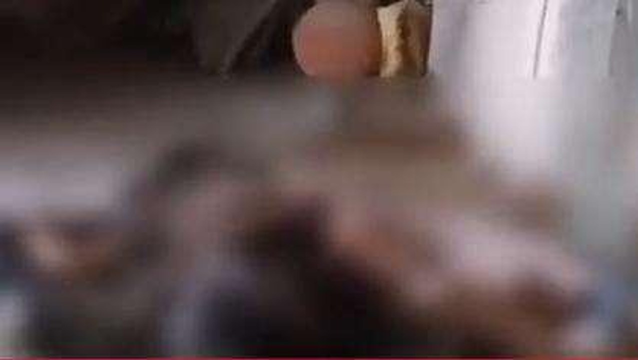 बंद कमरे में पड़ी थी मां बेटे की खून से सनी लाश, खुला दरवाजा और फिर...