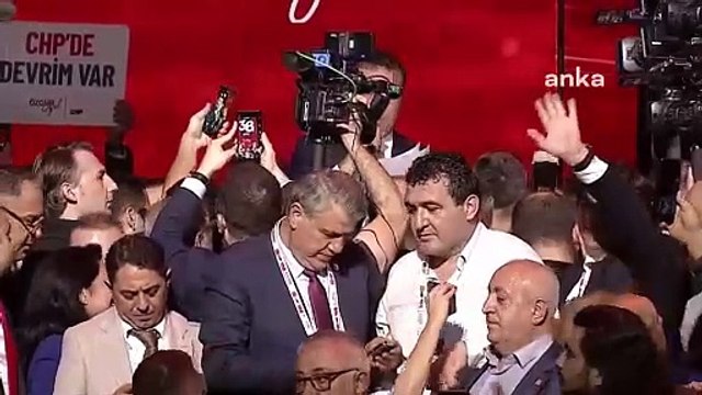 Özgür Özel'in zaferi dünya basınında geniş yankı uyandırdı: Muhalefette yaşanan en önemli güç değişimi