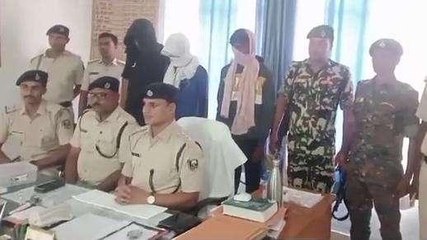 BREAKING: देसी कट्टा और कारतूस के साथ तीन कुख्यात अपराधी गिरफ्तार