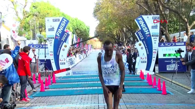 SPORTS Panuel Mkungo a remporté le 45e marathon d'Istanbul dans la catégorie hommes et Béatrice Cheptoo a gagné dans la catégorie femmes.