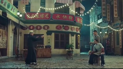 Waiter and Mande Fight Scene 🍽️