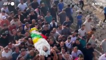 Cisgiordania, i funerali del palestinese assassinato dalle forze israeliane