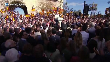 Feijóo reúne a miles en Valencia y avisa a Sánchez: "España seguirá y el PSOE será la nada"