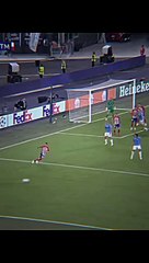 Goals menit akhir kiper heading