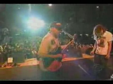 Rage against the machine- guerilla radio live on letterman_